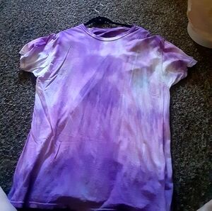 Home made tie dyed shirts  I do for sell 20 dollars  for  each shirt